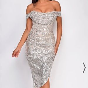 EMPRADA Mairaly Platinum Silver Sequin Dress (Small)